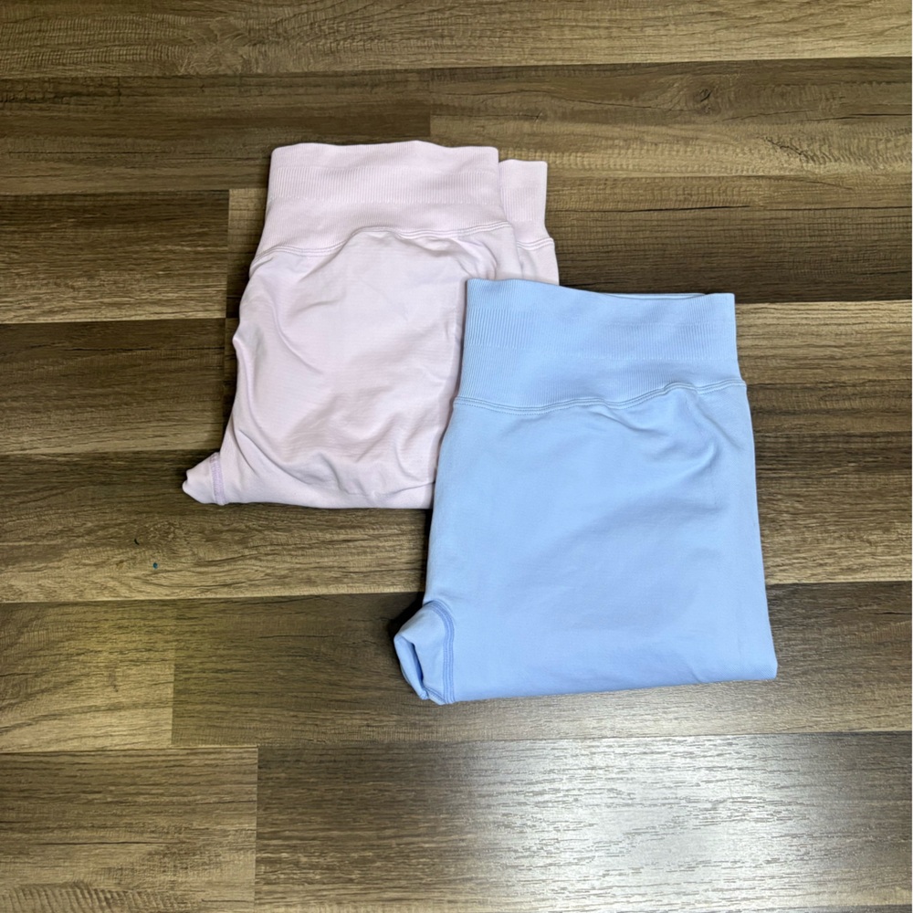 2 Peachy Bunz Women's XL Ankle Leggings Light Blue Light Pink 90% Nylon Yoga Gym